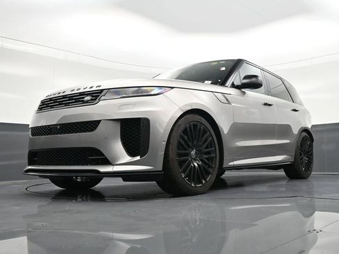 Used 2024 Land Rover Range Rover Sport image 23