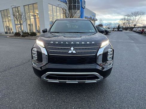 Used 2024 Mitsubishi Outlander SE image 9