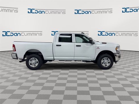 Used 2024 RAM 2500 Tradesman w/ Chrome Appearance Group image 9