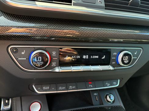 Used 2020 Audi SQ5 Premium Plus AWD/4WD image 19