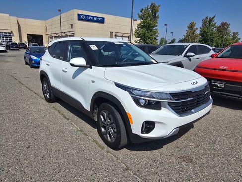 Used 2026 Kia Seltos LX AWD/4WD image 18