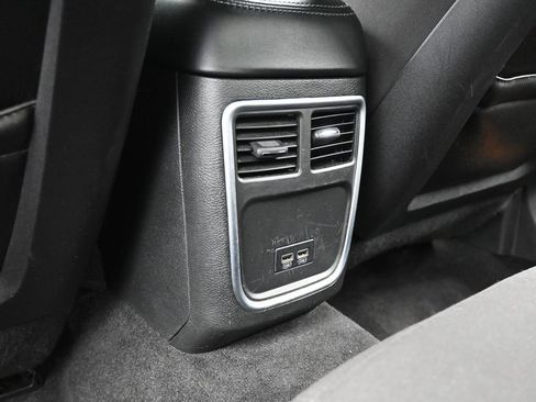 Used 2022 Dodge Charger GT image 33