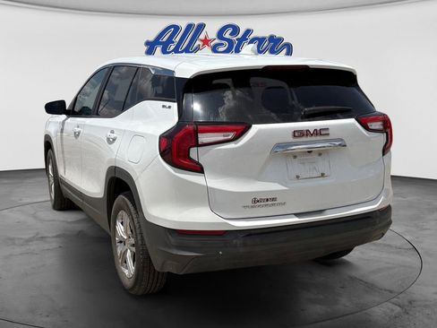 Used 2022 GMC Terrain SLE FWD image 4
