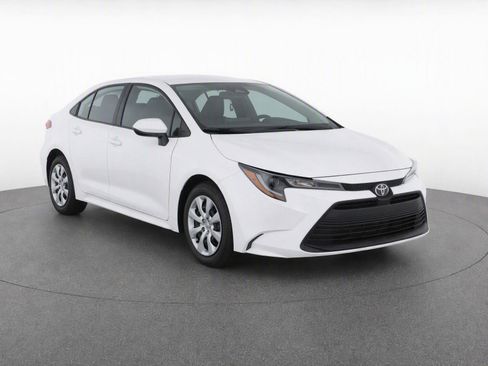 Used 2023 Toyota Corolla LE FWD image 2