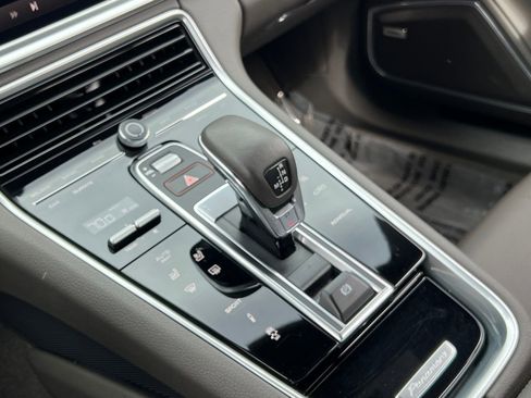 Certified 2023 Porsche Panamera 4 Platinum Edition image 27