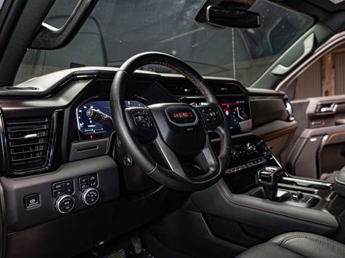 Used 2025 GMC Sierra 1500 AT4 w/ AT4 Premium Package image 15