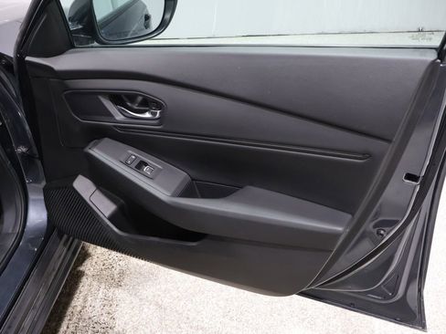 Used 2023 Honda Accord EX image 25