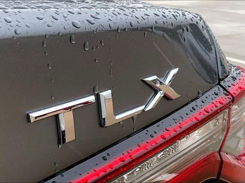 Certified 2025 Acura TLX w/ Technology Package image 28