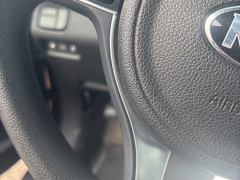 Used 2016 Kia Optima LX image 39