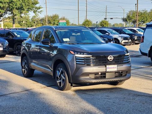 New 2026 Nissan Kicks SV image 2