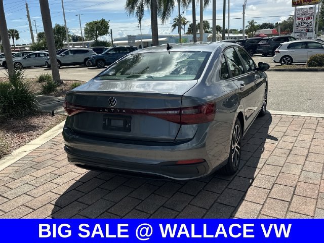 Certified 2025 Volkswagen Jetta Sport FWD image 7
