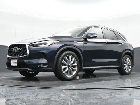 Used 2021 INFINITI QX50 Essential image 17