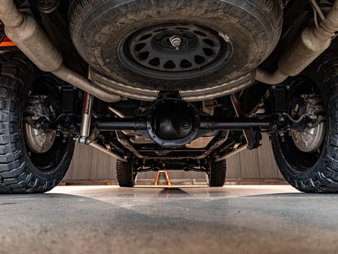 Used 2020 Chevrolet Silverado 1500 High Country w/ Technology Package image 15