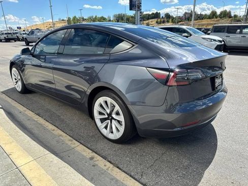 Used 2022 Tesla Model 3 Long Range AWD/4WD image 4