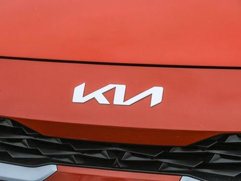 Certified 2023 Kia Forte LXS image 7