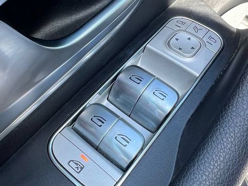 Used 2022 Mercedes-Benz GLS 450 4MATIC image 39