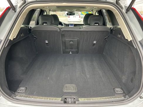 Certified 2025 Volvo XC60 B5 Plus AWD/4WD image 11