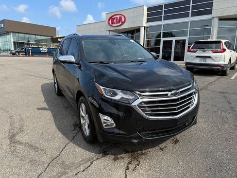 Used 2021 Chevrolet Equinox Premier AWD/4WD image 4