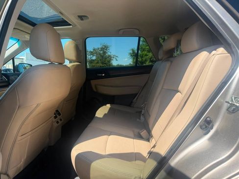 Used 2016 Subaru Outback 2.5i Limited AWD/4WD image 12