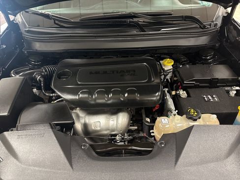 Used 2021 Jeep Cherokee Latitude Plus image 36