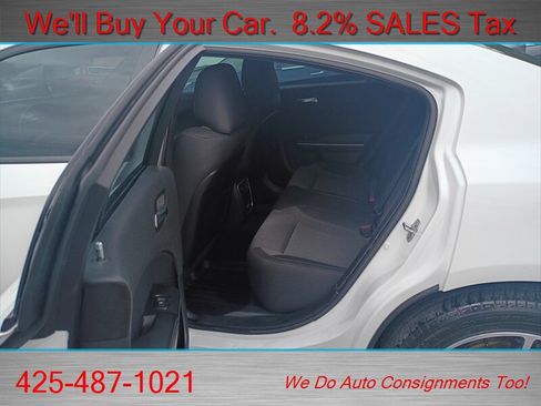 Used 2019 Dodge Charger SXT AWD/4WD image 16