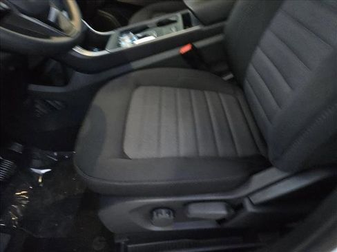 New 2024 Ford Edge SE image 4