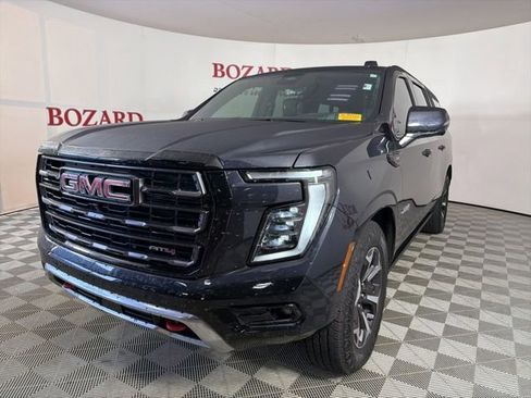 Used 2025 GMC Yukon XL AT4 Ultimate AWD/4WD image 4