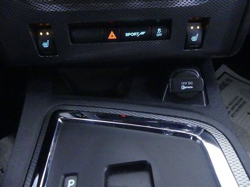 Used 2012 Dodge Challenger R/T RWD image 15