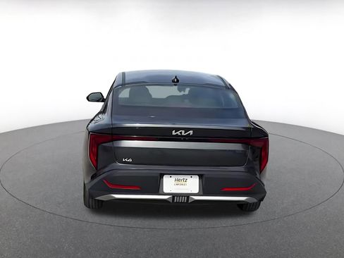 Used 2025 Kia K4 LXS image 12