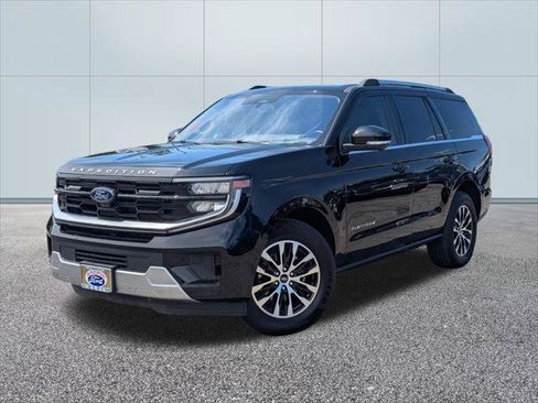 Certified 2025 Ford Expedition Platinum AWD/4WD image 1