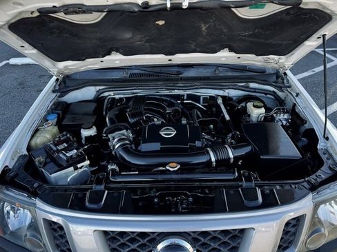 Used 2015 Nissan Xterra S image 45