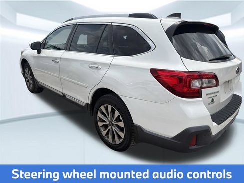 Used 2018 Subaru Outback 3.6R Touring AWD/4WD image 14