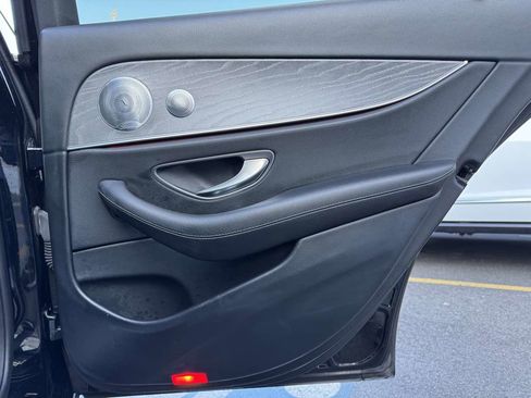 Used 2021 Mercedes-Benz E 350 4MATIC Sedan image 39