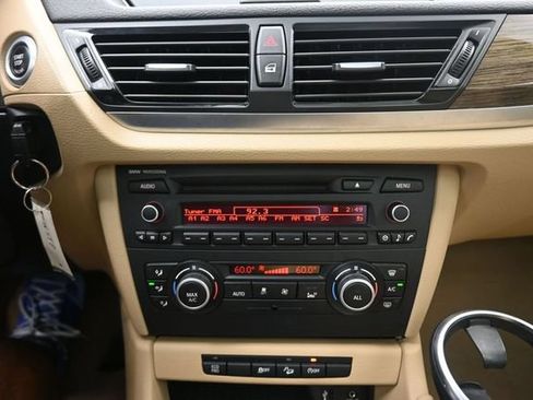 Used 2015 BMW X1 xDrive28i AWD/4WD image 11