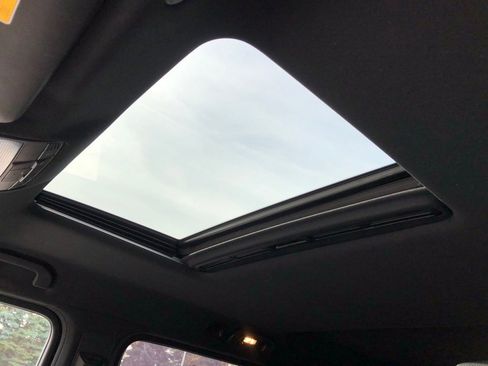 Used 2021 Mercedes-Benz G 550 image 15