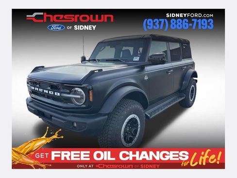 New 2026 Ford Bronco Outer Banks w/ Sasquatch Package image 1