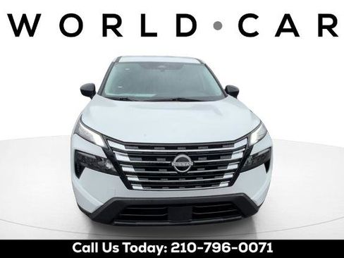 Certified 2025 Nissan Rogue S FWD image 8