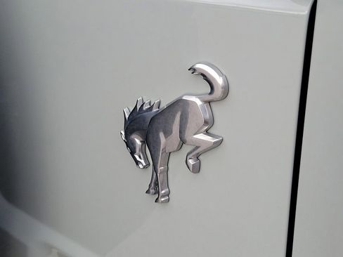 Used 2022 Ford Bronco Outer Banks image 8