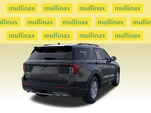 New 2026 Ford Explorer Active w/ Active Comfort Package RWD image 4