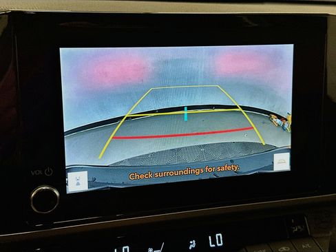 Used 2025 Toyota Camry SE FWD image 23