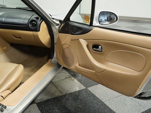 Used 2001 MAZDA MX-5 Miata LS image 39