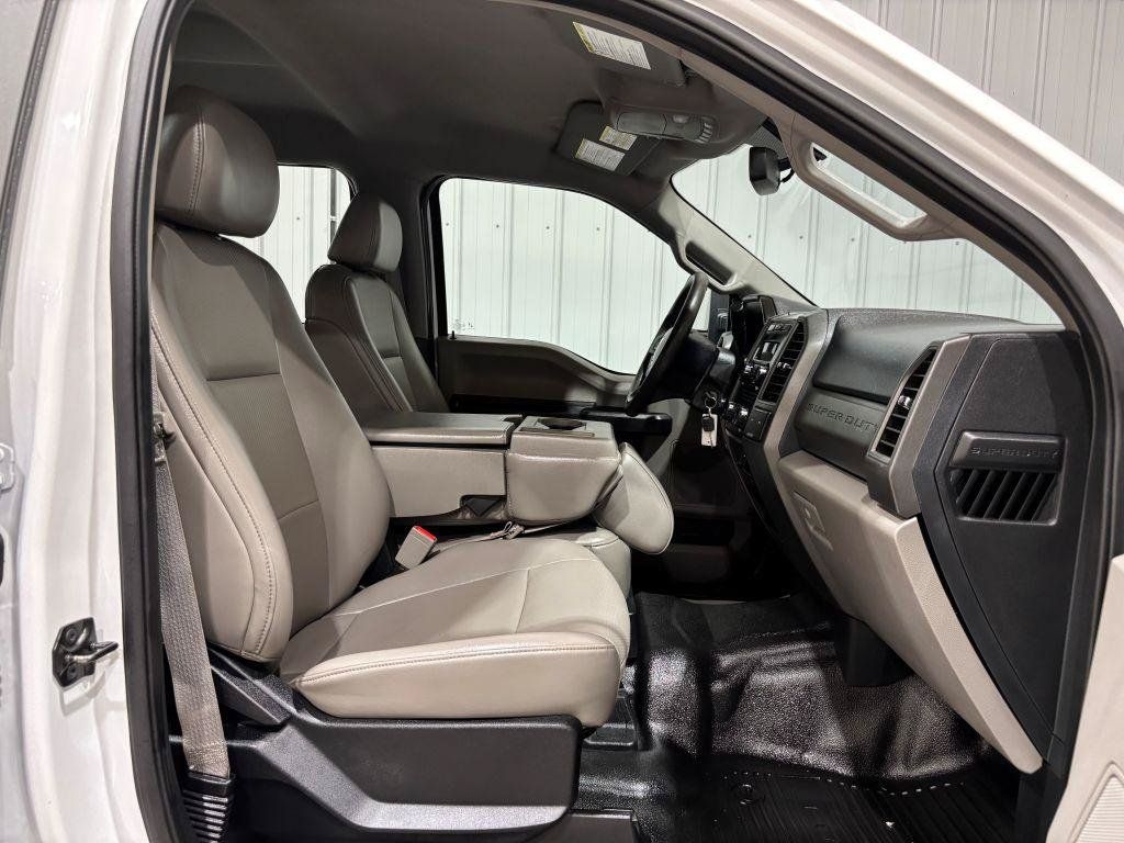 Used 2019 Ford F250 XL w/ FX4 Off-Road Package AWD/4WD image 12