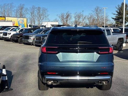 New 2026 GMC Acadia Denali w/ Super Cruise Package image 3