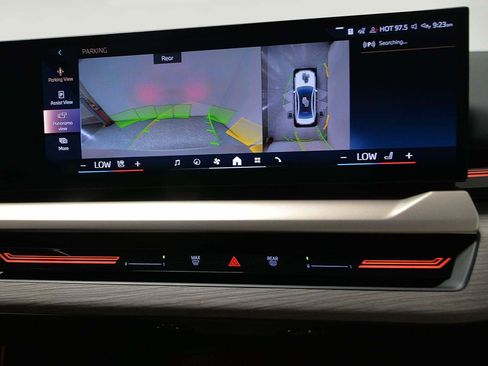 Certified 2024 BMW 530i 530i w/ Executive Package image 15