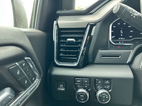 Certified 2024 GMC Sierra 1500 Denali AWD/4WD image 22