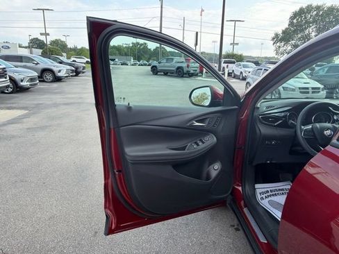 Certified 2023 Buick Encore GX Essence w/ Experience Buick Package FWD image 12