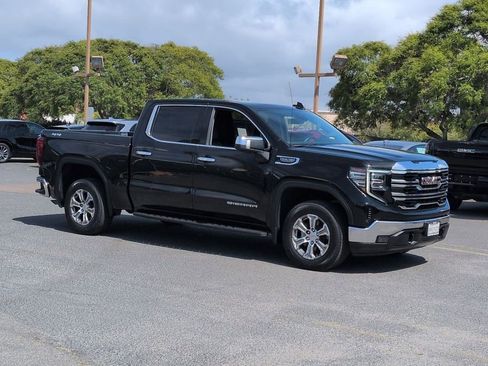 Certified 2023 GMC Sierra 1500 SLT AWD/4WD image 2