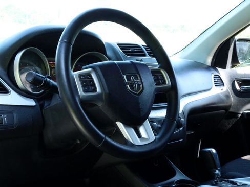 Used 2018 Dodge Journey SE w/ Popular Equipment Group image 6