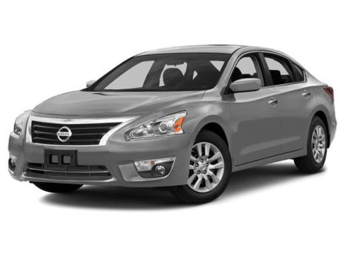 Used 2015 Nissan Altima 2.5 S w/ Sport Value Package image 1