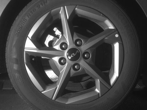 Used 2025 Kia K4 LXS image 15